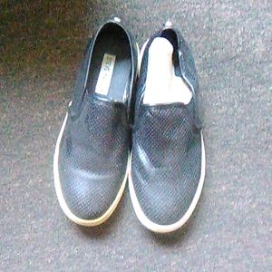 Steve Madden ezeke 6B shoes